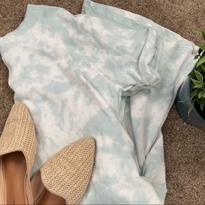 Old navy teal tie dye maternity dress. Size small.